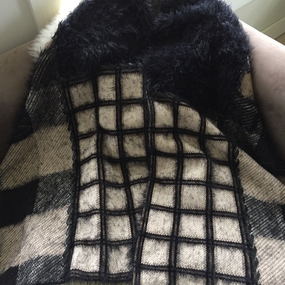 BCBGMaxAzria Cozy Sleeveless Shrug - Picture 12 of 16